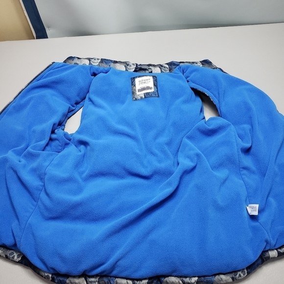 Boys old navy skull gray and blue puffer winter vest size large 10-12 - Picture 7 of 10